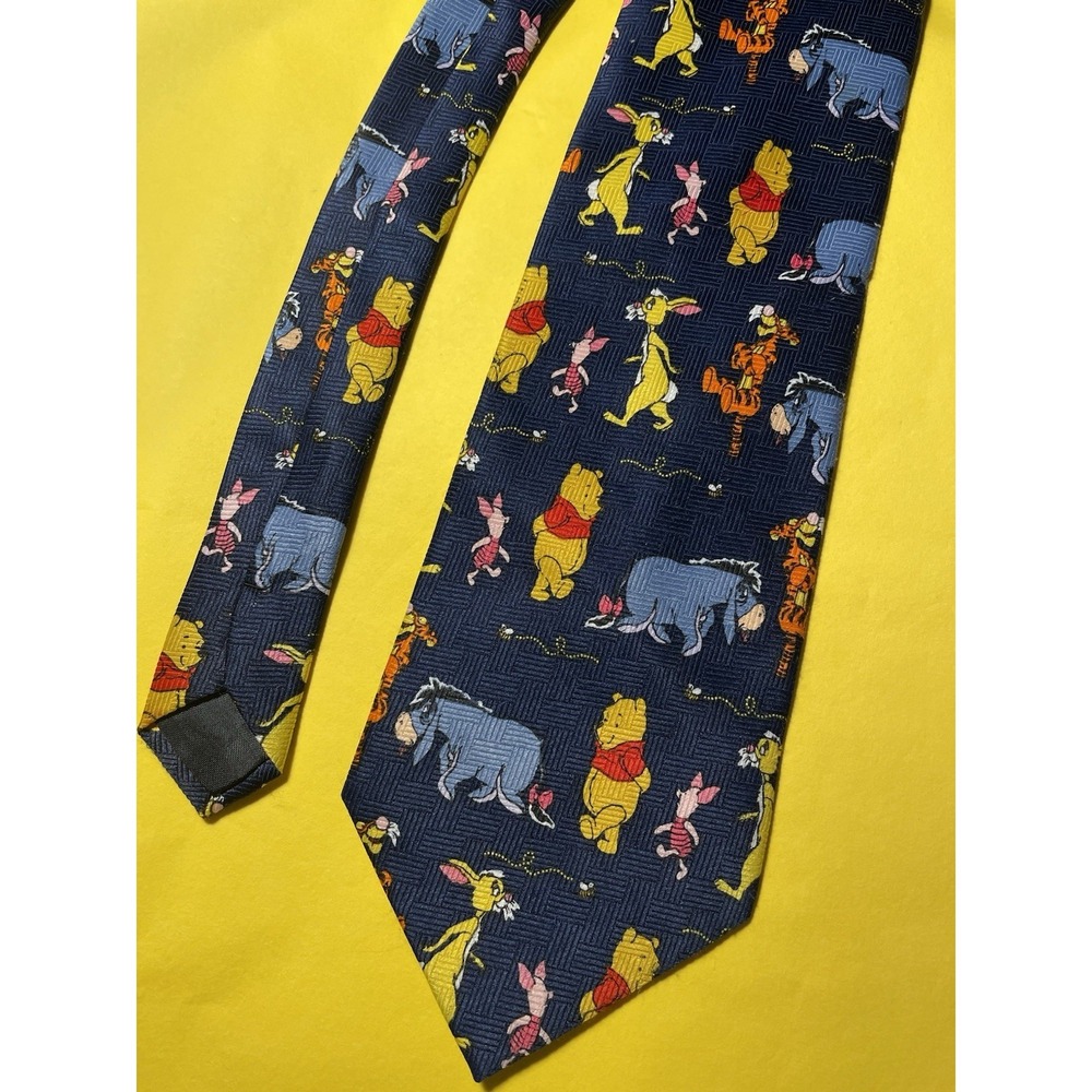 Disney Winnie The Pooh 100% Silk Men's Tie Navy Blue Tigger Eeyore‎ Piglet D2